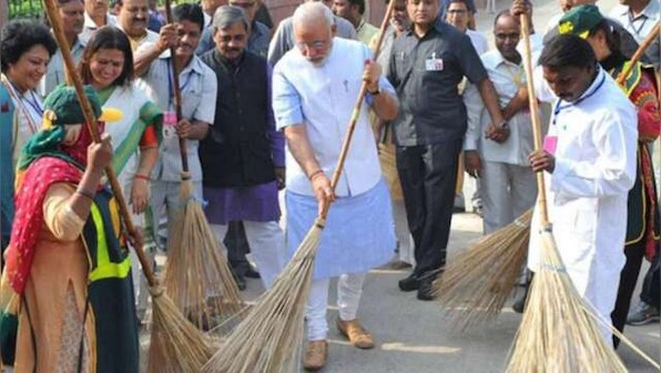 PM Modi hails Swacch Bharat Abhiyan, says India writing new stories in field of cleanliness