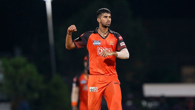 Washington Sundar of the Sunrisers Hyderabad celebrates the wicket of Evin Lewis of Lucknow super giants during match 12 of the TATA Indian Premier League 2022 (IPL season 15) between the Sunrisers Hyderabad and the Lucknow Super Giants held at the DY Patil Stadium in Mumbai on the 4th April 2022 Photo by Rahul Gulati / Sportzpics for IPL