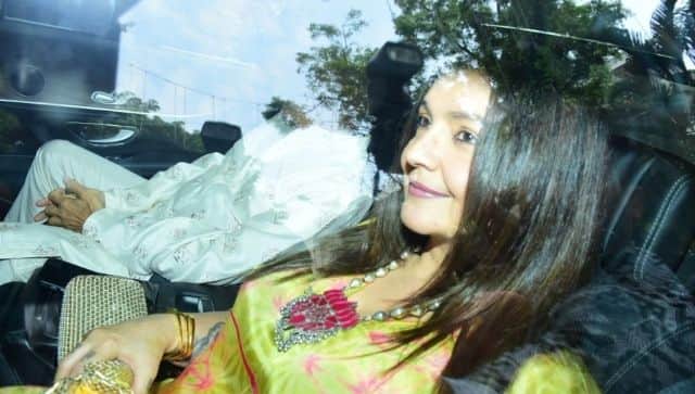 Pooja Bhatt arrives for the mehendi of Alia Bhatt and Ranbir Kapoor. (Image: Viral Bhayani)