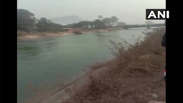Watch: Couple abused, slapped for PDA while bathing in Ayodhya's Sarayu river Watch: Couple abused, slapped for PDA while bathing in Ayodhya's Sarayu river