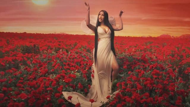 Cardi B in the music video of 'No Love'