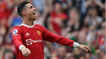 Premier League: Ronaldo hat-trick helps Manchester United pip Norwich; Arsenal, Spurs lose