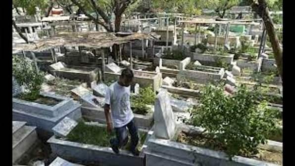 Grave injustice: New mafia rises in Karachi as grave crisis deepens