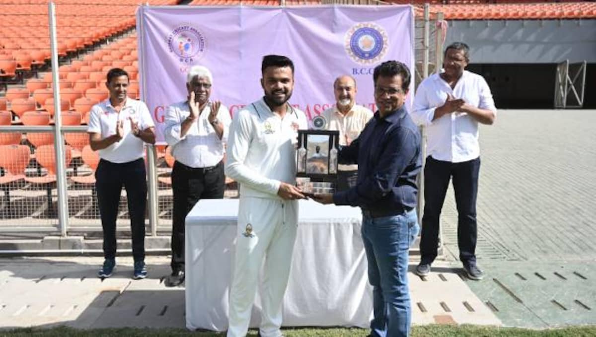 Col C. K. Nayudu Trophy: Mumbai defeats Vidarbha as Mulani takes seven in the final | SportzPoint.com