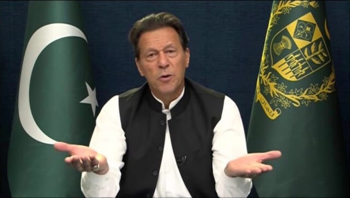 Defiant Imran Khan says he will not accept 'imported government'; calls for street protests
