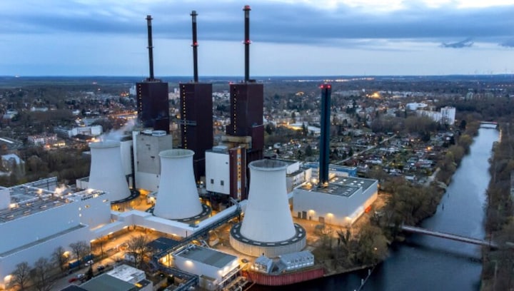 Germany faces gas supply 'crisis'; warns storage targets for winter at risk