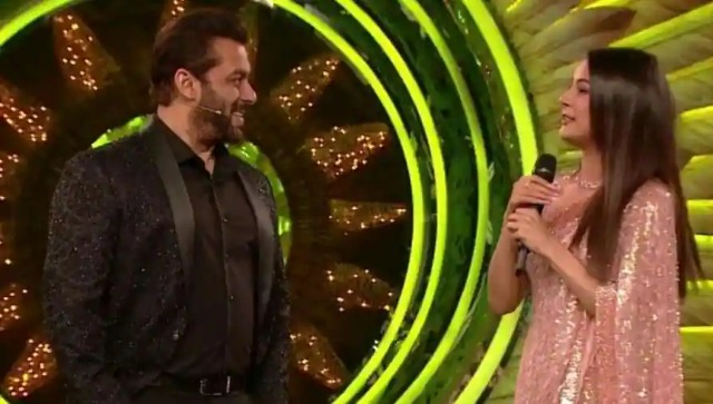 Bigg Boss 13 fame Shehnaaz Gill to make her Bollywood debut with Salman Khan's Kabhi Eid Kabhi Diwali Bigg Boss 13 fame Shehnaaz Gill to make her Bollywood debut with Salman Khan's Kabhi Eid Kabhi Diwali