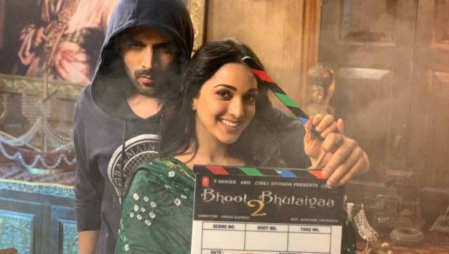 Kiara Advani looks panicky in new Bhool Bhulaiyaa 2 poster, film to hit theatres on 20 May Kiara Advani looks panicky in new Bhool Bhulaiyaa 2 poster, film to hit theatres on 20 May