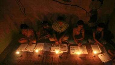 As temperatures soar, coal shortage fuels blackouts across India
