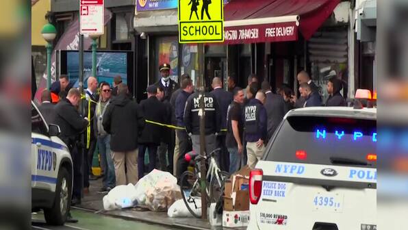 New York: Police hunt gunman who wounded 10 in Brooklyn subway attack