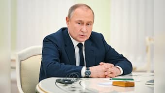 Russia-Ukraine conflict: Vladimir Putin warns Germany, France leaders against arms supplies to Ukraine