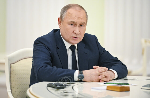 Ukraine-Russia war: Moscow expels eight Greek diplomats; bans entry of 43 more Canadians Ukraine-Russia war: Moscow expels eight Greek diplomats; bans entry of 43 more Canadians