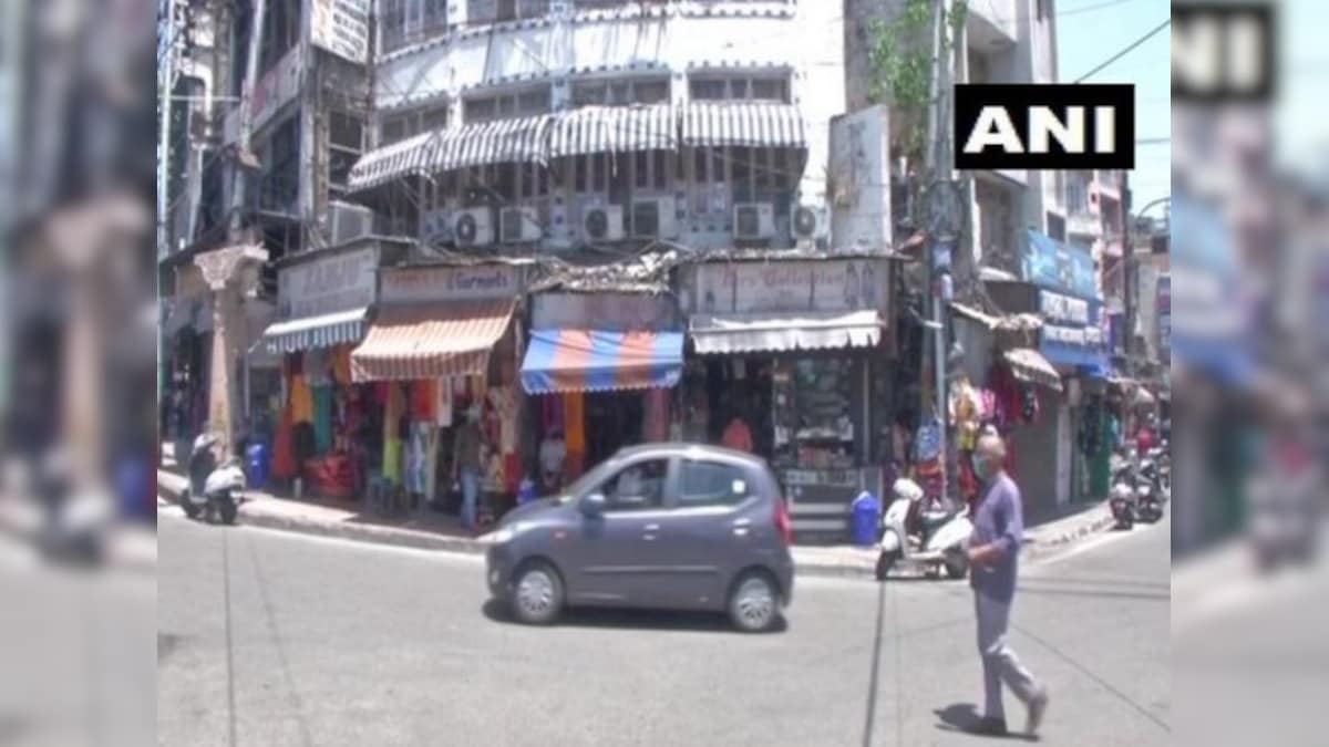 Madhya Pradesh: Khargone administration changes decision, relaxes curfew for nine hours today