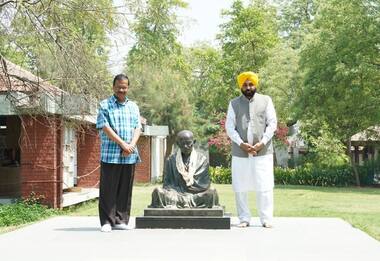 Arvind Kejriwal, Bhagwant Mann visit Sabarmati Ashram in Ahmedabad ahead of Gujarat polls