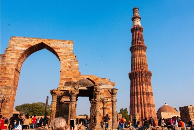 Delhi HC asks ASI to state policy on allowing prayers in protected monuments Delhi HC asks ASI to state policy on allowing prayers in protected monuments