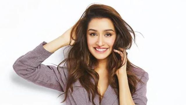 Shraddha Kapoor drives from Aarey Forest; Check it out Shraddha Kapoor drives from Aarey Forest; Check it out