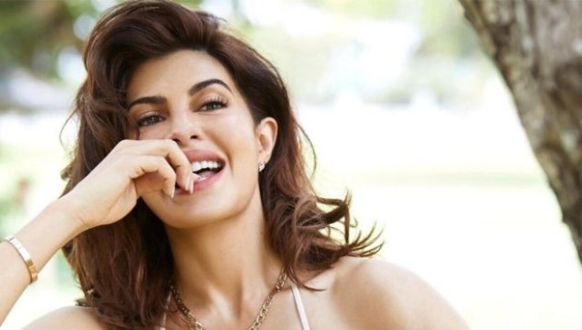 Jacqueline Fernandez matches thumkas with Dance Rani from Escaype  Live-Entertainment News , Firstpost
