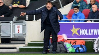 Premier League: Big spenders Chelsea and Manchester United have 'advantage' over Tottenham, says Antonio Conte