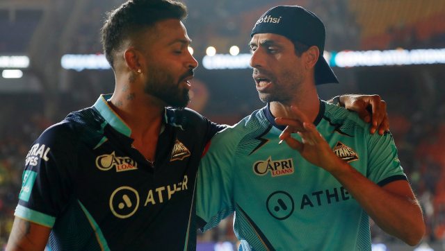 Hardik Pandya should play without constant pressure of bowling four overs every game: Ashish Nehra Hardik Pandya should play without constant pressure of bowling four overs every game: Ashish Nehra