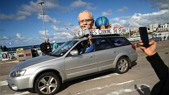 Australia elections: Candidates woo voters fretting about rising cost of living, high inflation