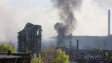 US announces another package of military assistance for Ukraine; dozens of civilians evacuated from Azovstal steelworks