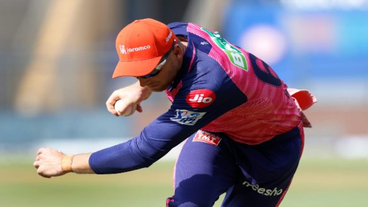 IPL 2022: Watch — Jos Buttler grabs one-handed ripper to dismiss Shikhar Dhawan in PBKS vs RR clash