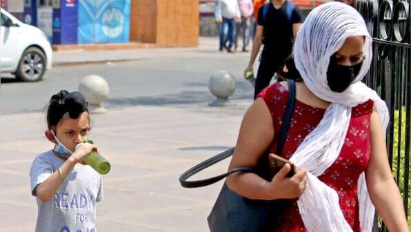 Dust storm and thunderstorm in Delhi today, maximum temperature to be 41 degrees Celsius
