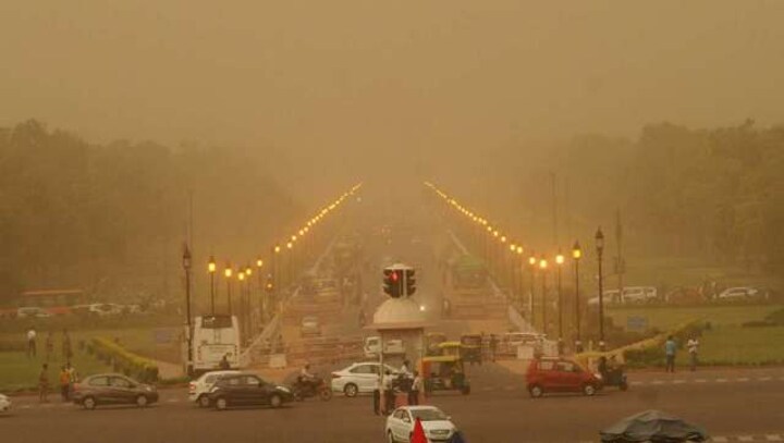 Delhi: IMD issues Yellow alert, warns of dust storm; rains likely in parts of capital
