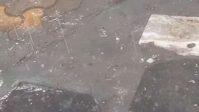 Hailstorm, rain lash parts of Delhi, Twitterati storm social media with videos Hailstorm, rain lash parts of Delhi, Twitterati storm social media with videos