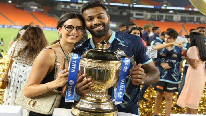 Watch: Hardik Pandya consoles emotional Natasha Stankovic after Gujarat Titans' IPL 2022 triumph
