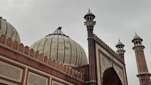 Delhi rains: Jama Masjid dome damaged in evening storm Delhi rains: Jama Masjid dome damaged in evening storm