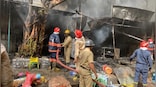 Delhi: Massive fire at godown in Jhandewalan
