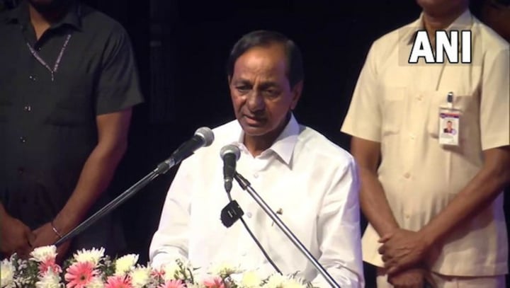 Farmers can change government, says KCR in Chandigarh