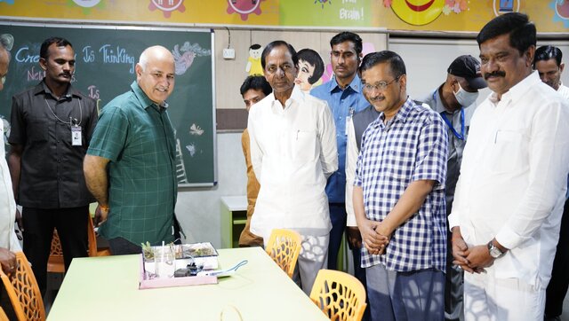 Arvind Kejriwal, KCR hold meet, discuss crucial issues related to national politics Arvind Kejriwal, KCR hold meet, discuss crucial issues related to national politics