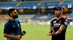 Watch: RCB skipper du Plessis and Kohli turn Mumbai Indians supporters ahead of crucial MI vs DC clash
