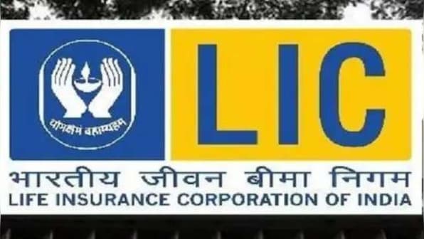 LIC lists at 8.11% discount at Rs 872 per share on NSE