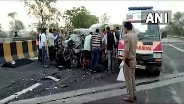 7 dead in car accident on Yamuna Expressway in Mathura