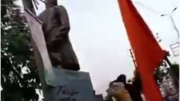 Six held for attempt to damage Jawaharlal Nehru's statue in Madhya Pradesh's Satna