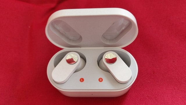 OnePlus Nord Buds in case_H62