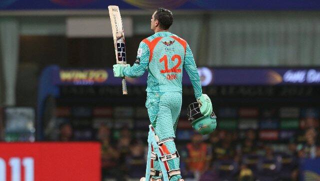 Quinton De Kock cruised to his hundred in the 18th over. Sportzpics