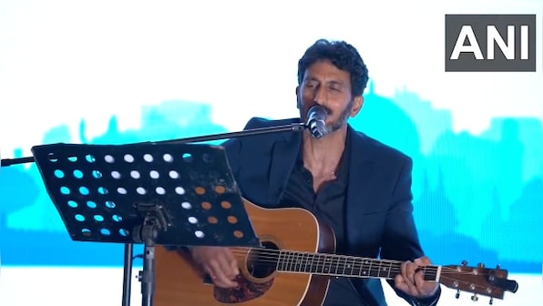 Watch|Fauda actor Tsahi Halevi sings 'Tere Jaisa Yaar Kahan' to celebrate India-Israel ties