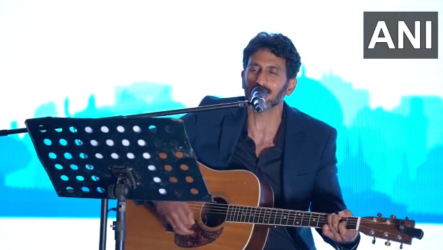 Watch|Fauda actor Tsahi Halevi sings 'Tere Jaisa Yaar Kahan' to celebrate India-Israel ties Watch|Fauda actor Tsahi Halevi sings 'Tere Jaisa Yaar Kahan' to celebrate India-Israel ties
