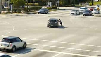 Watch | Good Samaritans stop moving car after driver falls unconscious, save her life