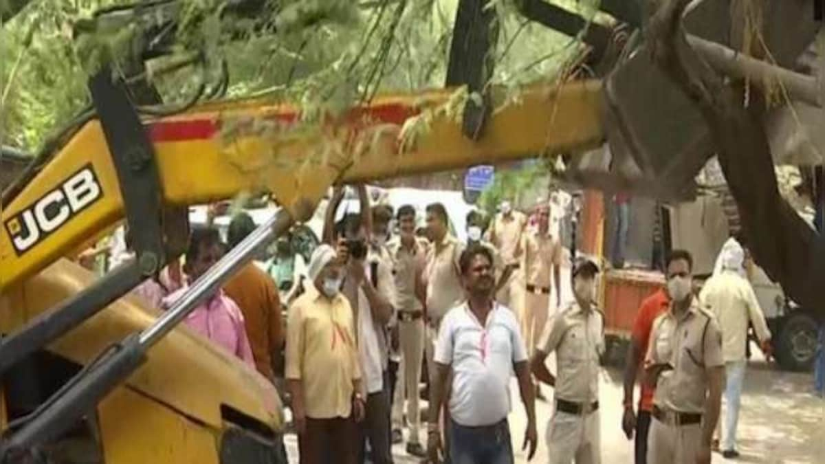 Delhi: South MCD begins first phase of anti-encroachment drive, will run bulldozers in Shaheen Bagh from 9 May