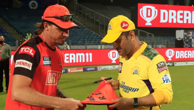 IPL 2022: Dale Steyn gets shirt signed by CSK skipper MS Dhoni; internet in awe IPL 2022: Dale Steyn gets shirt signed by CSK skipper MS Dhoni; internet in awe