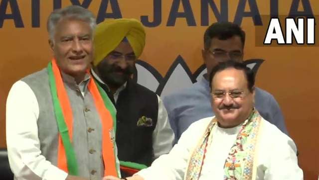 Days after quitting Congress, top Punjab leader Sunil Jakhar joins BJP