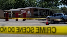 Police 'wrong' to delay breaching door during Texas shooting