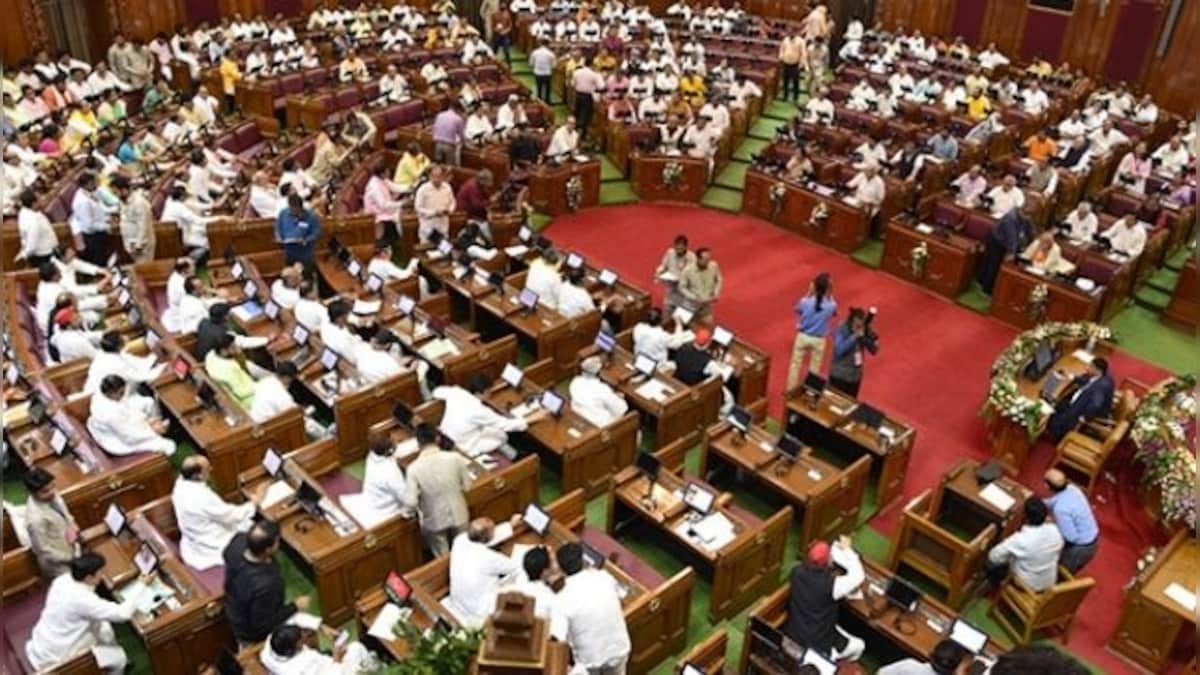 State Legislative assemblies met for average of 21 days in 2021, passed over 500 bills