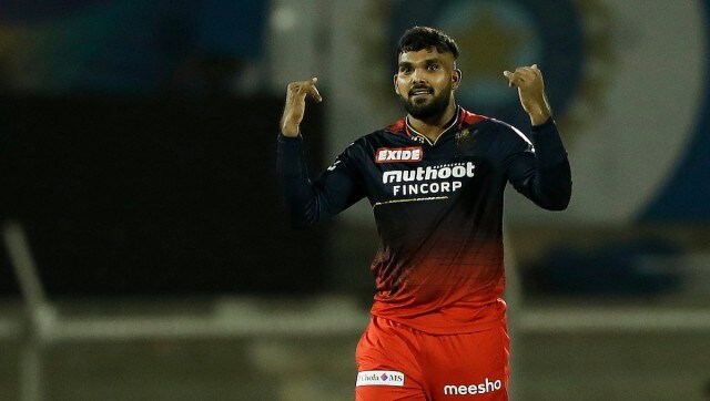 Wanindu Hasaranga of Royal Challengers Bangalore celebrating the wicket during match 60 of the TATA Indian Premier League 2022 (IPL season 15) between the Royal Challengers Bangalore and the Punjab Kings held at the Brabourne Stadium (CCI) in Mumbai on the 13th May 2022 Photo by Saikat Das / Sportzpics for IPL