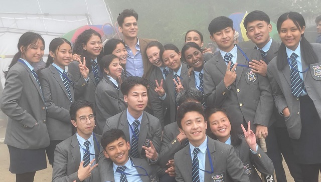 Vijay Varma, Kareena Kapoor Khan spotted shooting for Devotion of Suspect X in Darjeeling; see pictures Vijay Varma, Kareena Kapoor Khan spotted shooting for Devotion of Suspect X in Darjeeling; see pictures